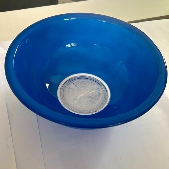 Pyrex 325 Cobalt Blue 2.5 Qt Mixing Bowl Clear Bottom - Picture 1 of 5